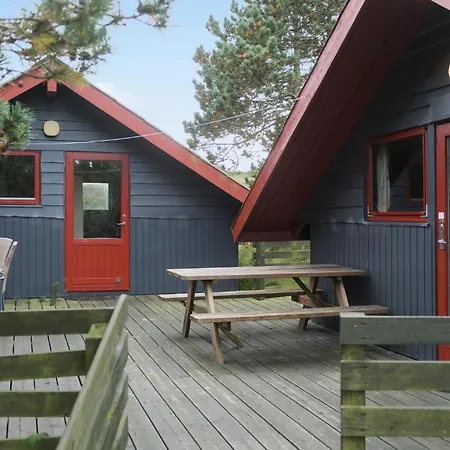 4 Bedroom Lovely In Blåvand